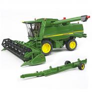 John Deere Mähdrescher T670i